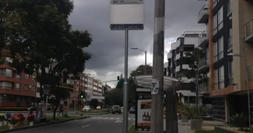 PARADERO SITP BARRIO SANTA BARBARA CENTRAL IV SECTOR  622A01